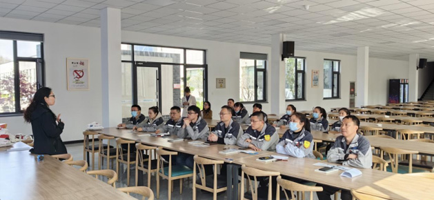 濟(jì)南銳拓科技有限公司聯(lián)合濟(jì)南市總工會聯(lián)合明仁教育聯(lián)合體推出“求學(xué)圓夢”學(xué)歷提升行動 濟(jì)南銳拓科技有限公司聯(lián)合濟(jì)南市總工會聯(lián)合明仁教育聯(lián)合體推出“求學(xué)圓夢”學(xué)歷提升行動